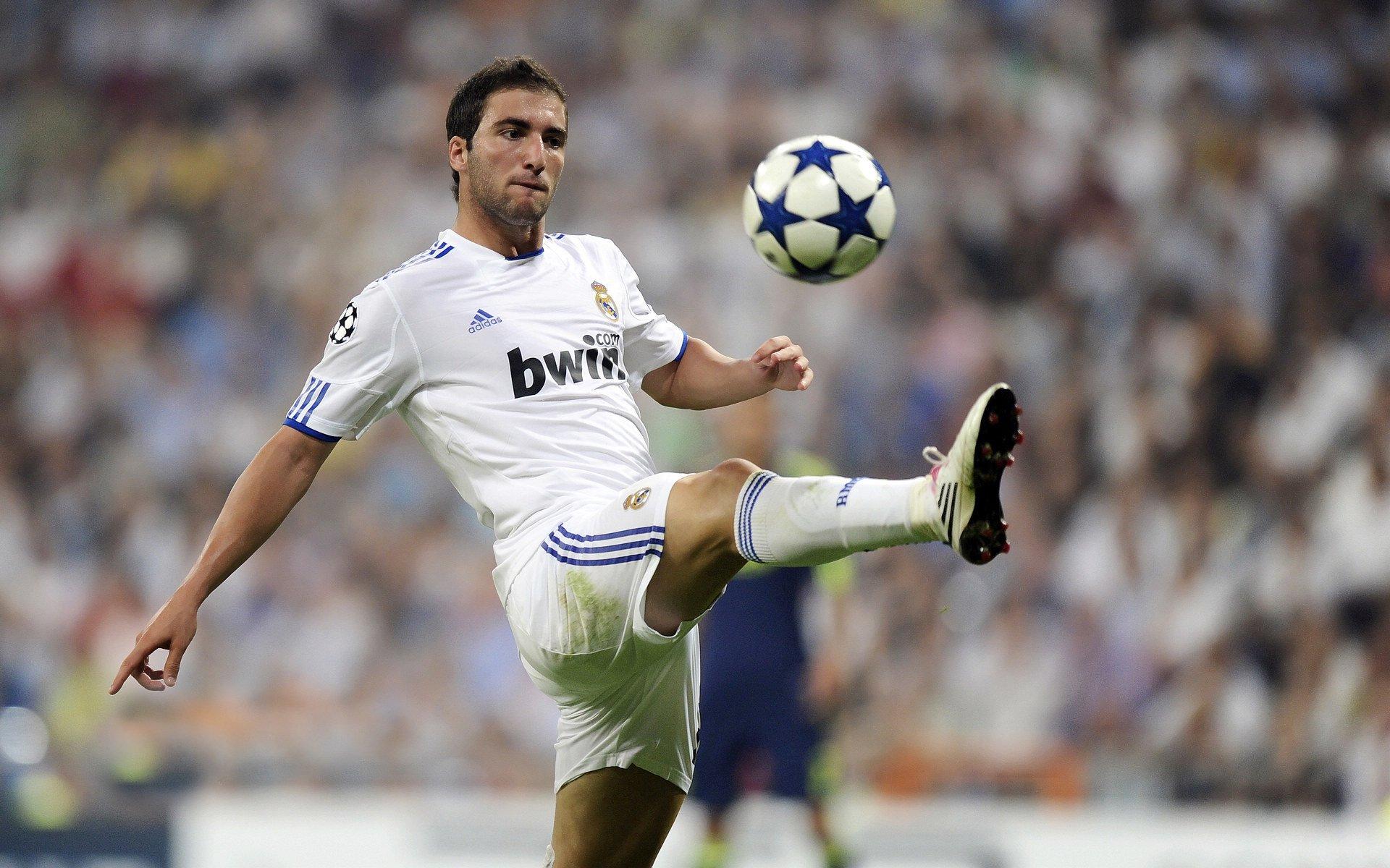 米体：意足协本想赛后再官宣斯帕莱蒂下课消息 后者放弃所有薪水