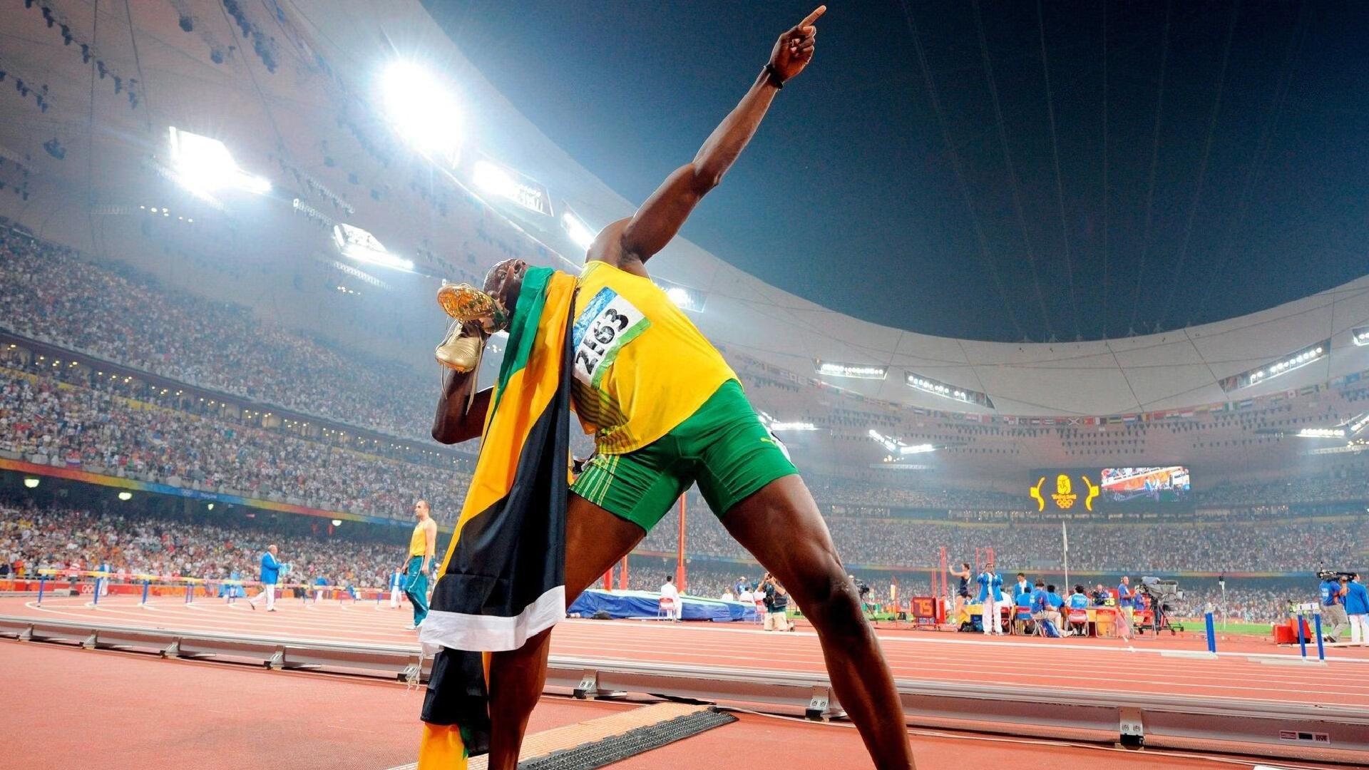 达拉斯独行侠面临关键抉择,薪资专家建议三年1.13亿美元续约欧文,打造未来争冠弹性阵容